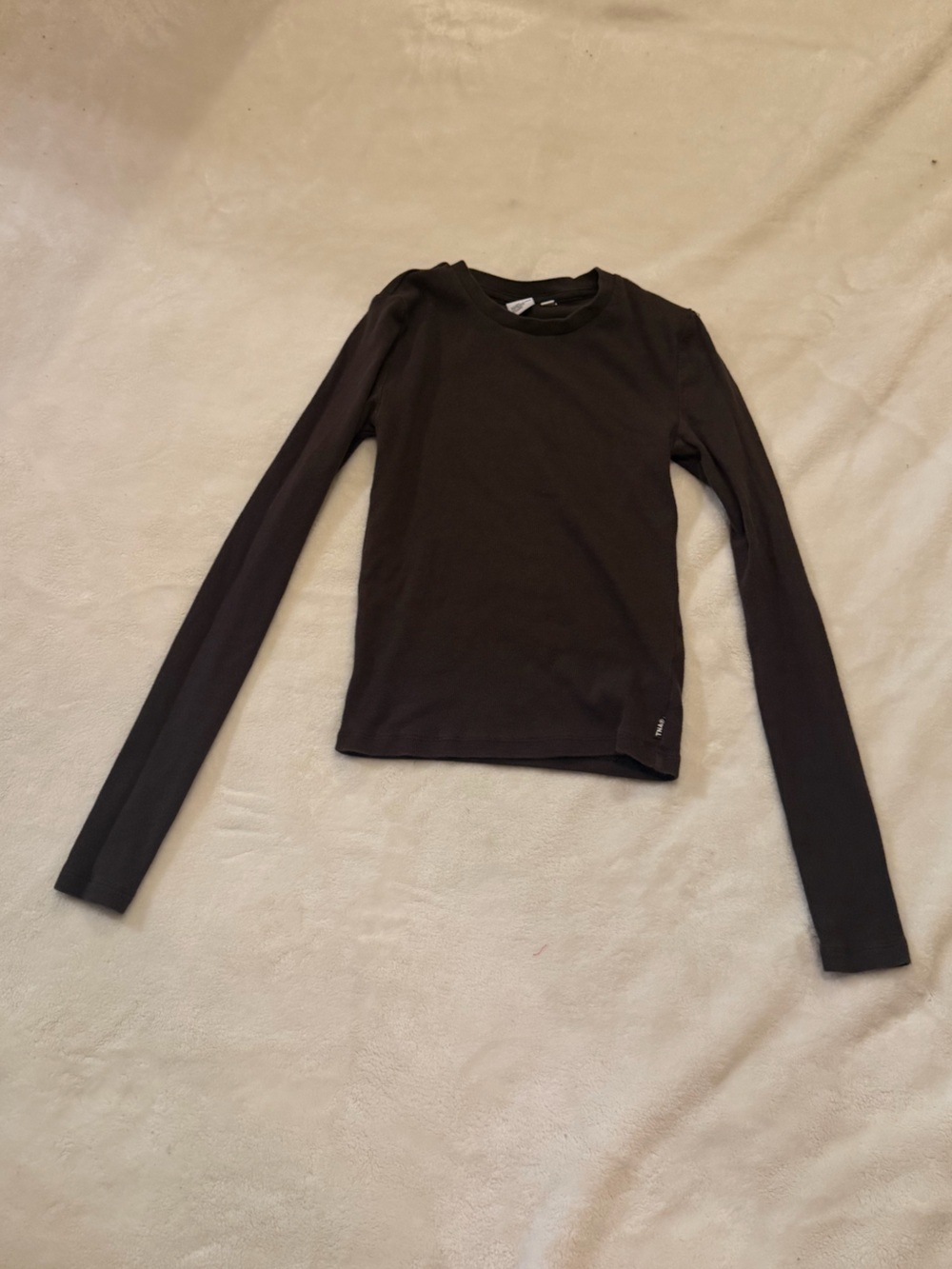 Aritzia - TNA Homestretch Long-Sleeve Tee